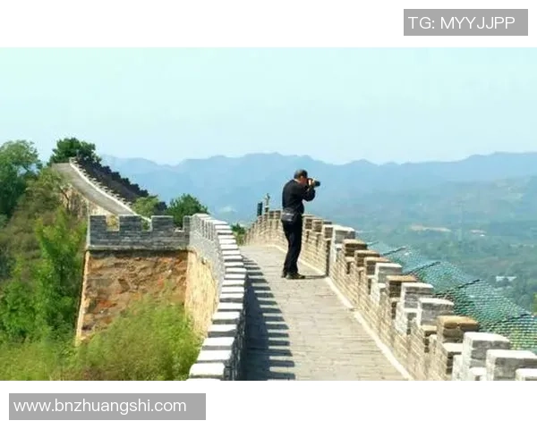 热巴与足球明星的甜蜜邂逅揭秘他们的共同爱好与精彩瞬间