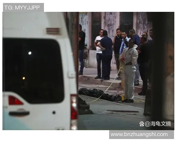 足球明星夜晚酒馆遭枪击身亡引发社会热议与安全忧虑